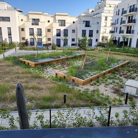 Superbe Appartement A 3Min A Pieds De La Gare Chessy  Exterior photo